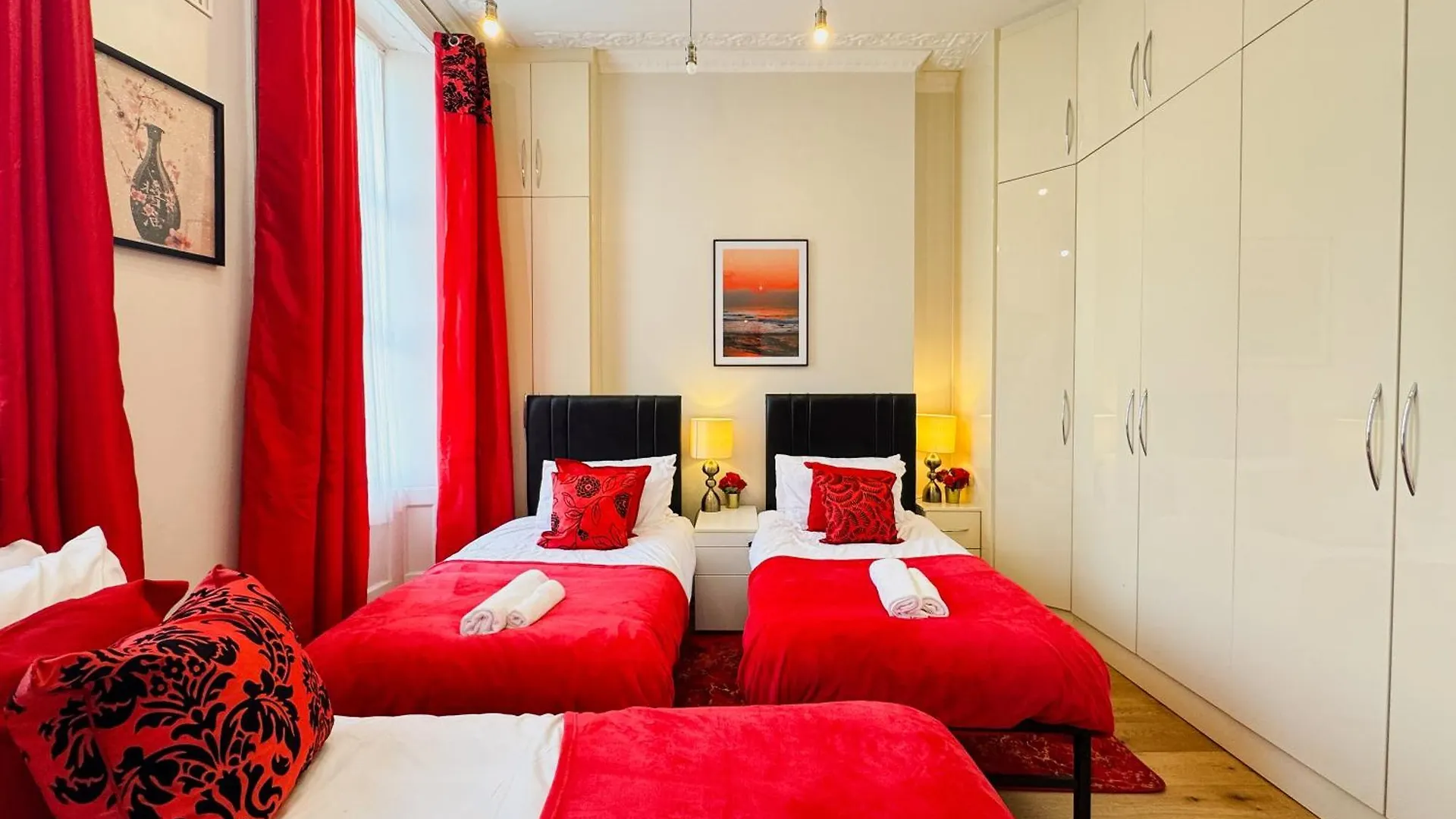 Mile End Road Apartment London By Smart Corporate Stays