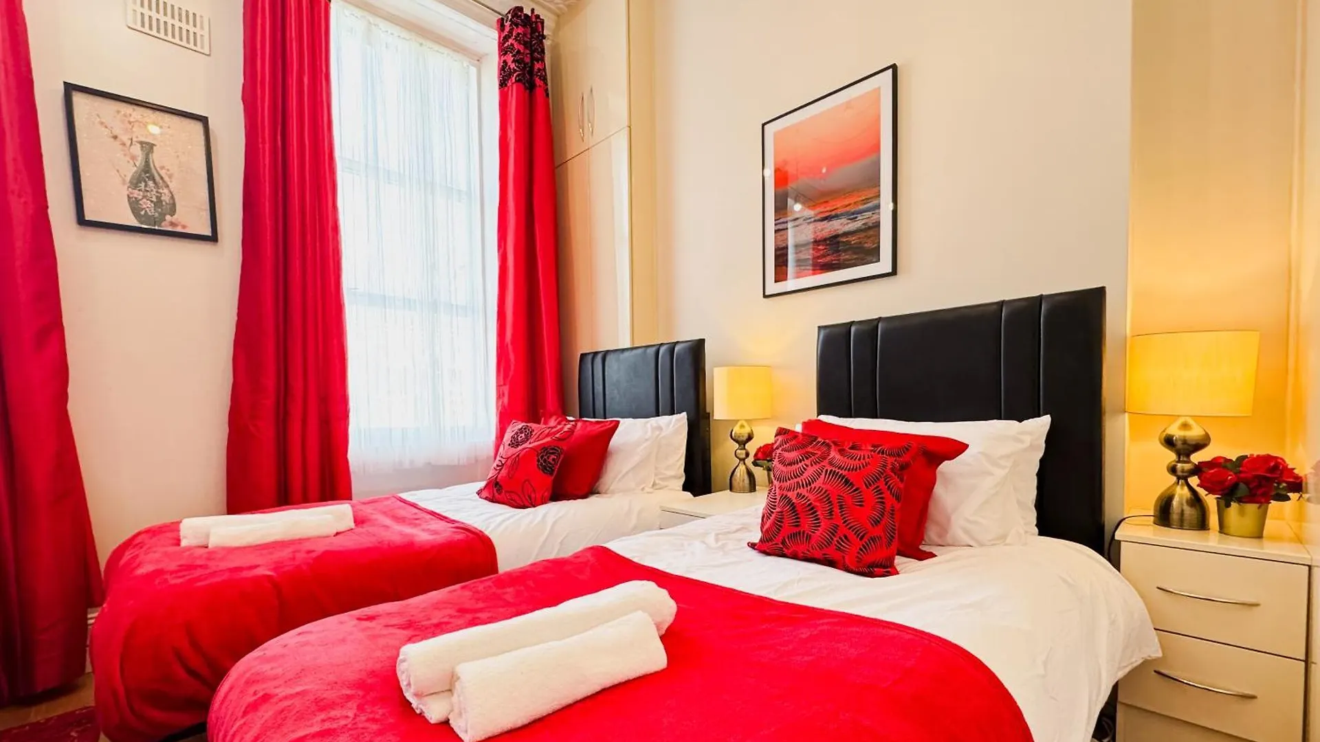 Mile End Road Apartment London By Smart Corporate Stays 0*,  United Kingdom